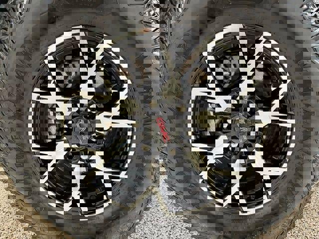 Used 2024 GMC Canyon AT4X image 29