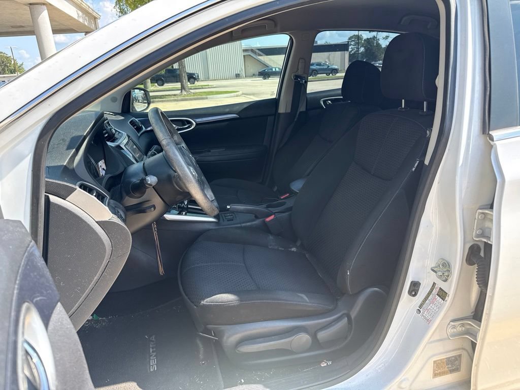 Used 2019 Nissan Sentra SR FWD image 13