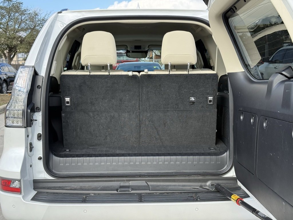 Used 2023 Lexus GX 460 Premium image 14