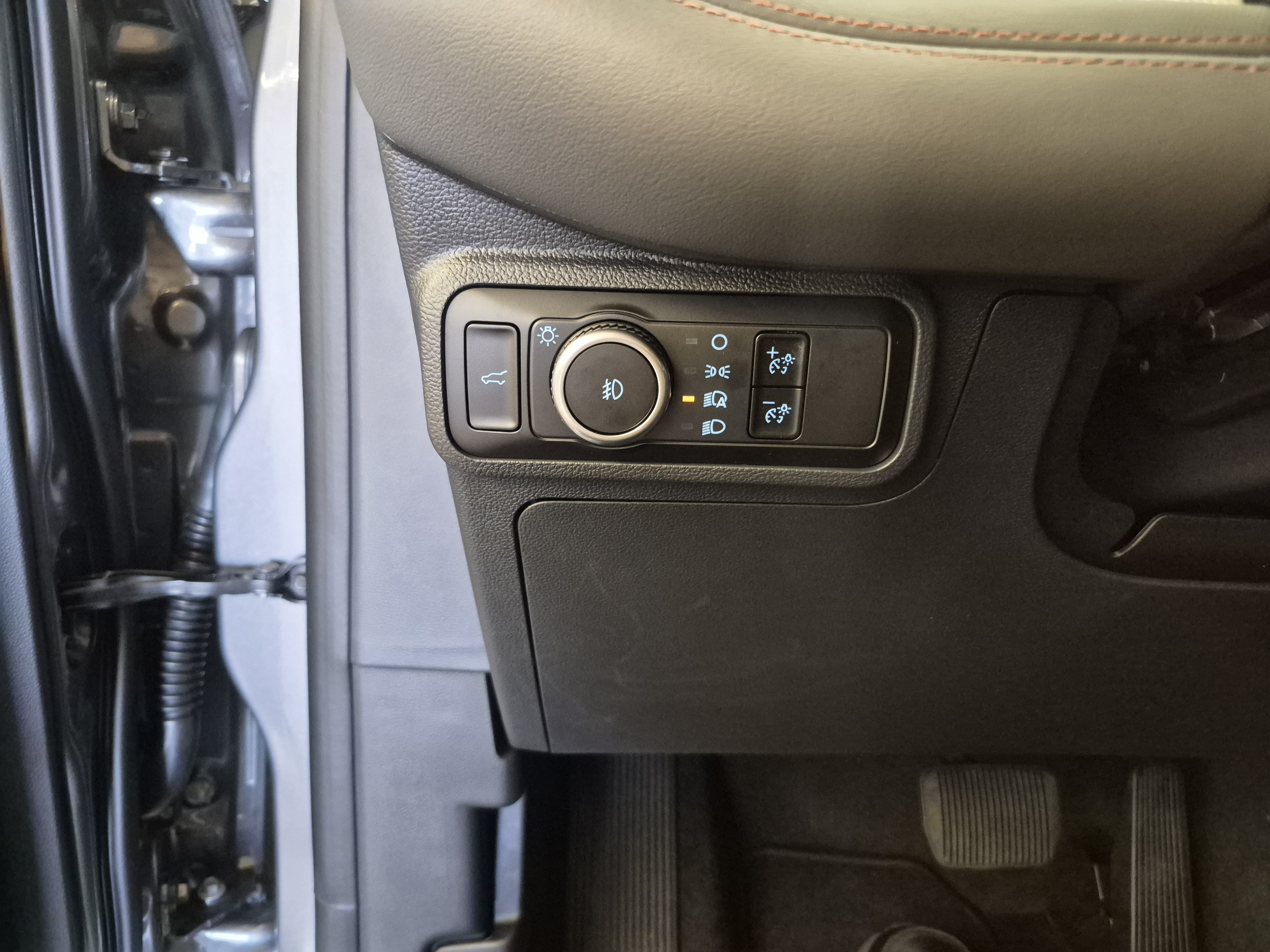New 2027 Ford Explorer Active w/ Active Comfort Package RWD image 19