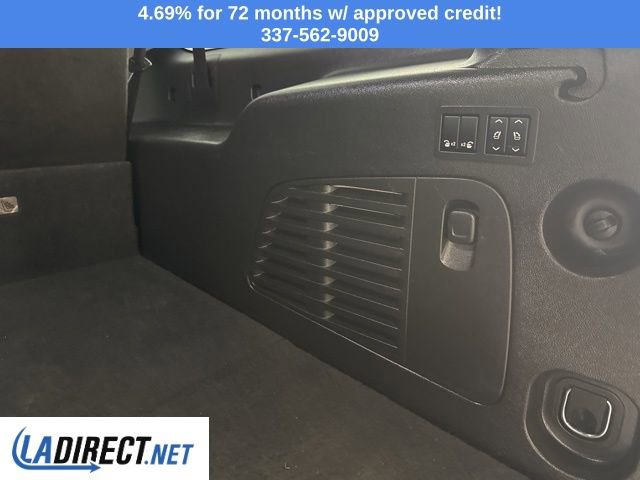 Used 2016 Chevrolet Suburban LTZ image 11