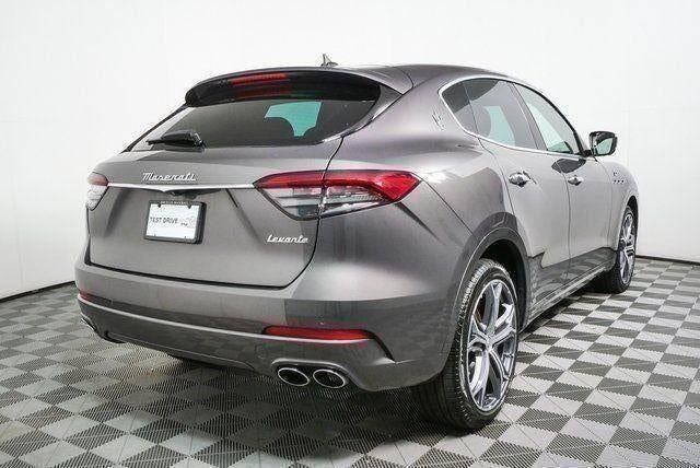 Certified 2023 Maserati Levante GT AWD/4WD image 31