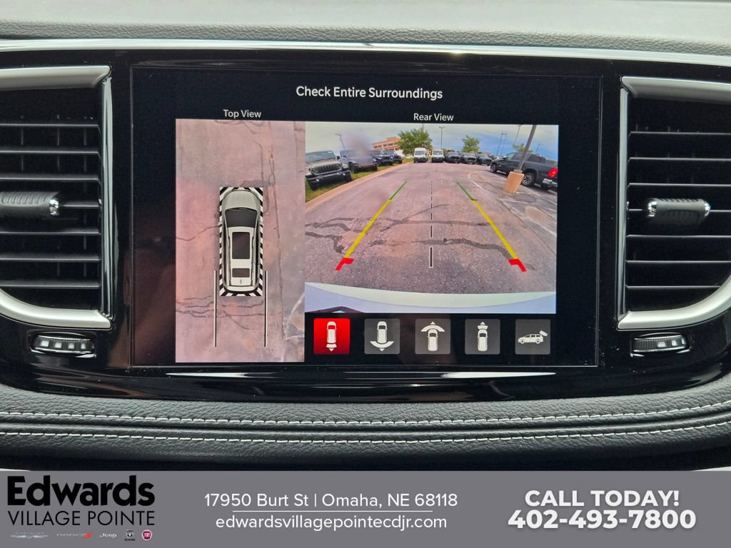 New 2027 Chrysler Pacifica Limited AWD/4WD image 23
