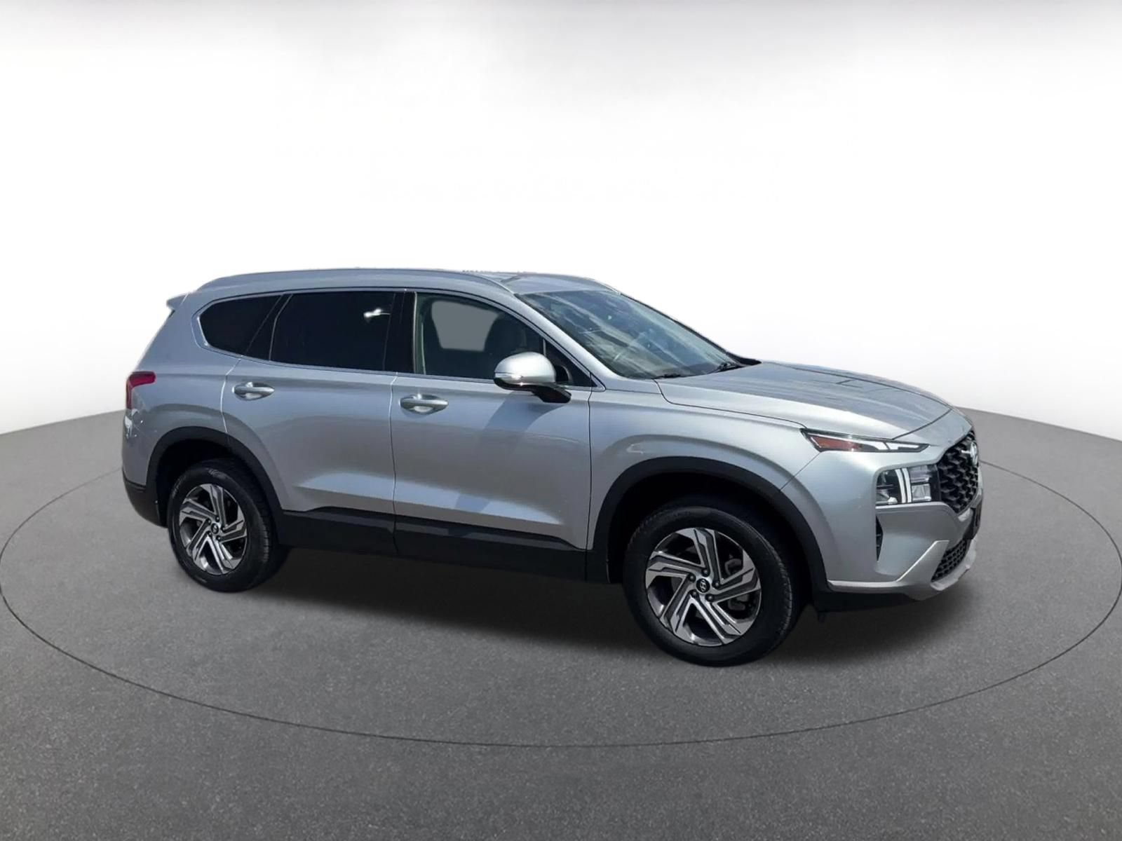 Used 2023 Hyundai Santa Fe SEL AWD/4WD image 2