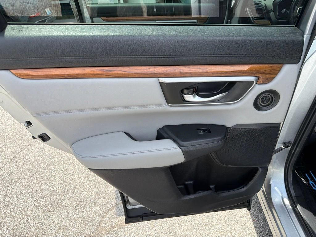 Used 2018 Honda CR-V Touring image 13