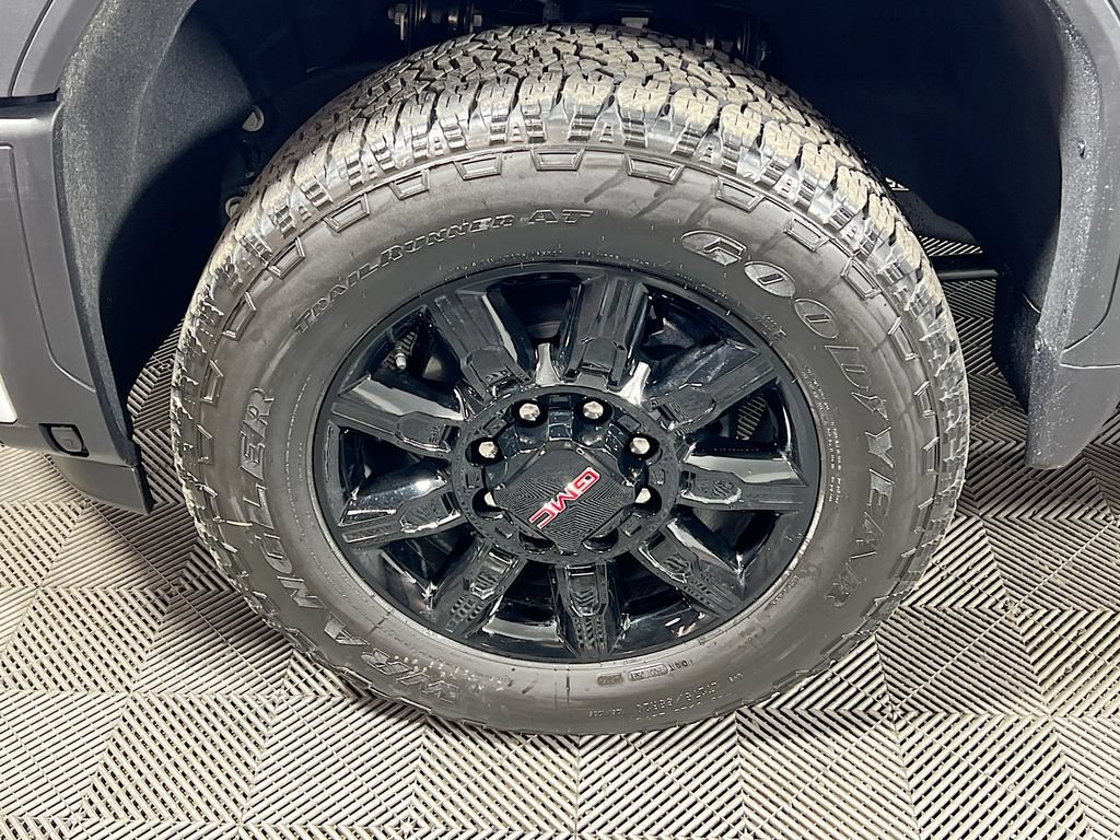 New 2026 GMC Sierra 3500 AT4 w/ AT4 Premium Plus Package AWD/4WD image 22