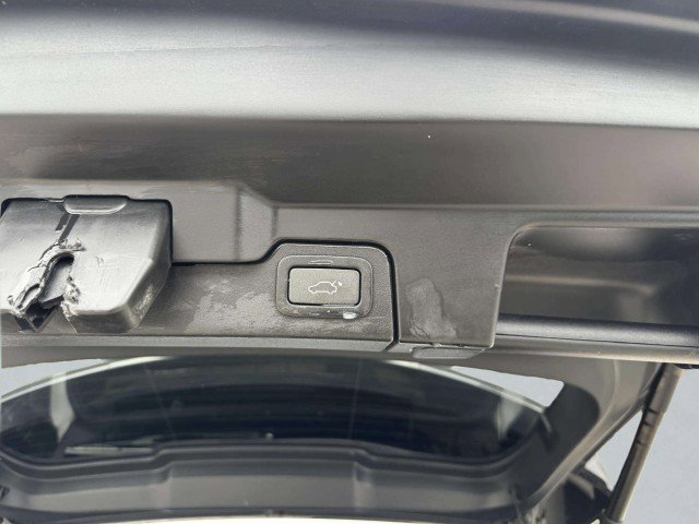 Used 2017 Land Rover Range Rover Evoque SE image 51