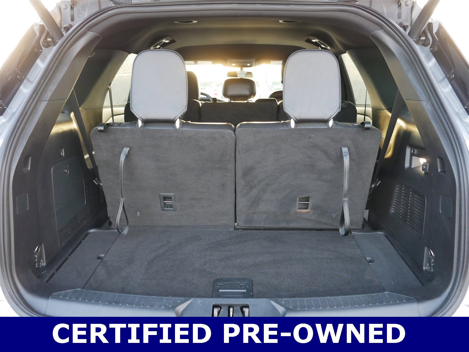Certified 2020 Ford Explorer XLT w/ Equipment Group 202A image 11