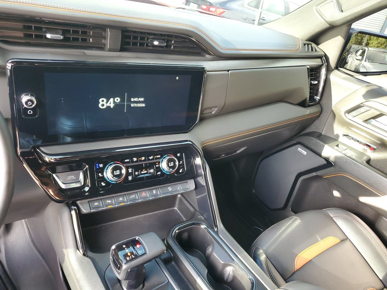 Used 2024 GMC Sierra 1500 AT4 w/ Technology Package AWD/4WD image 27