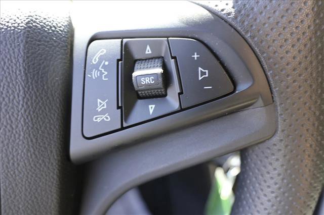 Used 2020 Chevrolet Trax LS w/ Tint and Cruise Package FWD image 16