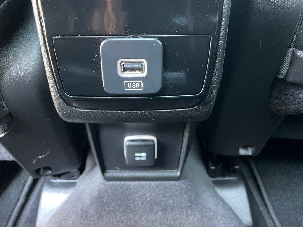 Certified 2023 Jeep Compass Limited w/ Sun and Sound Group AWD/4WD image 32