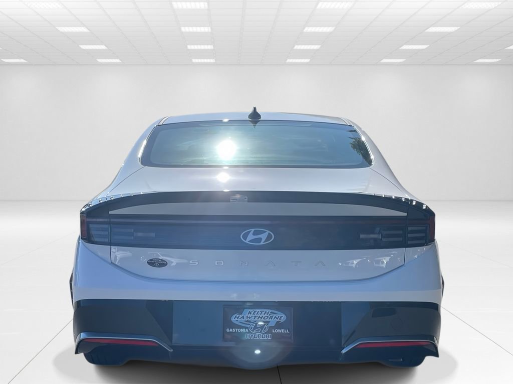New 2026 Hyundai Sonata SEL FWD image 5