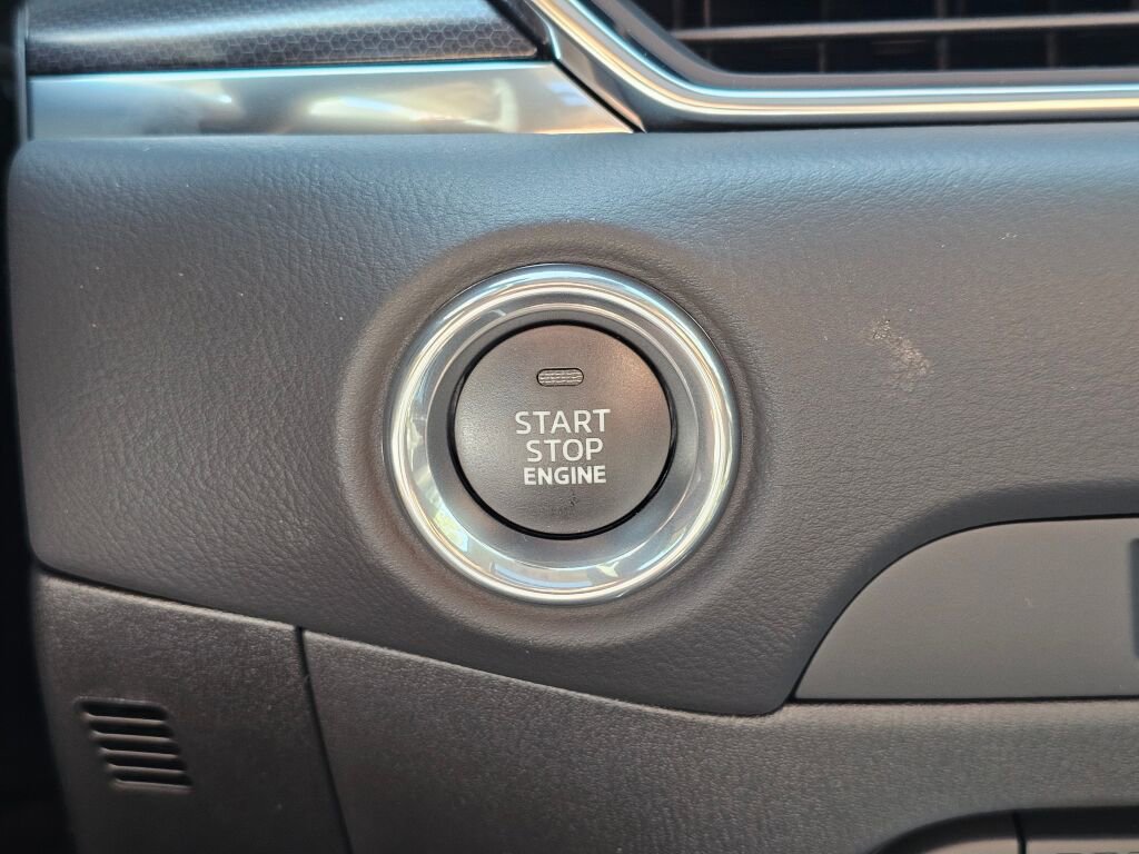 New 2025 MAZDA CX-5 Carbon Edition image 17