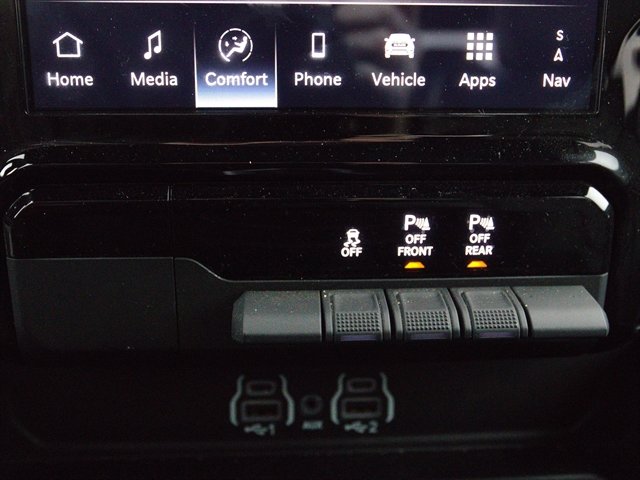 Used 2025 RAM 1500 Laramie w/ Sport Appearance Package image 26