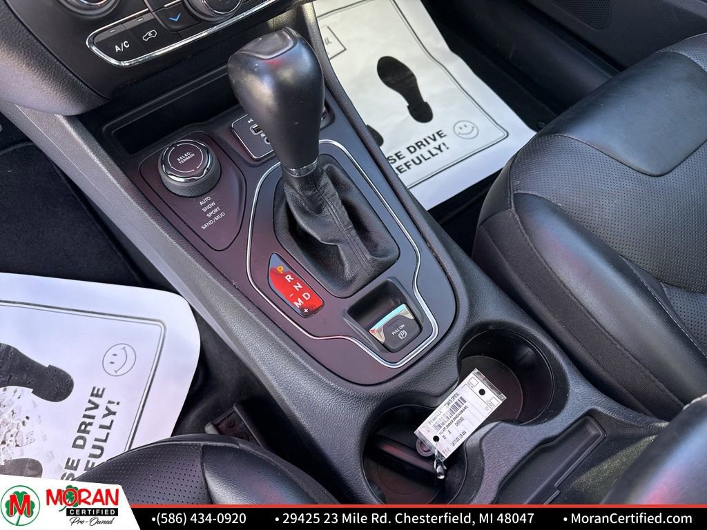 Used 2022 Jeep Cherokee Latitude Lux w/ Sun & Sound Group image 18