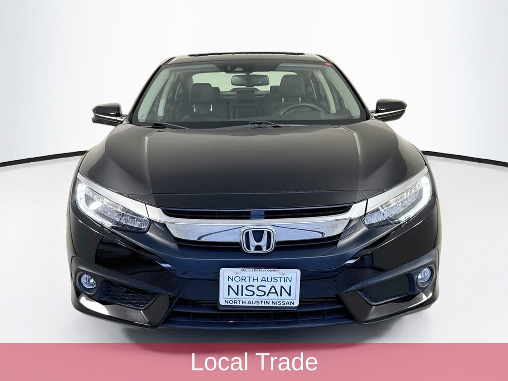 Used 2018 Honda Civic Touring image 2