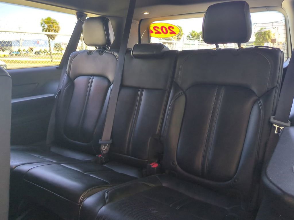 Used 2024 Jeep Wagoneer L Series III w/ Flexible Seating Group image 16