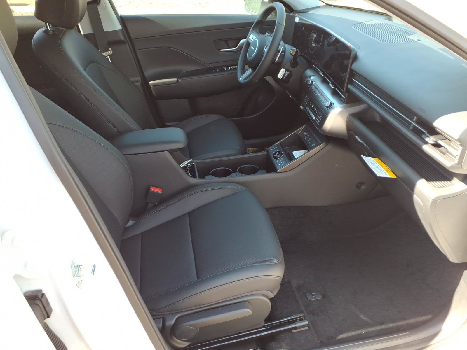 New 2027 Hyundai Kona Limited FWD image 7