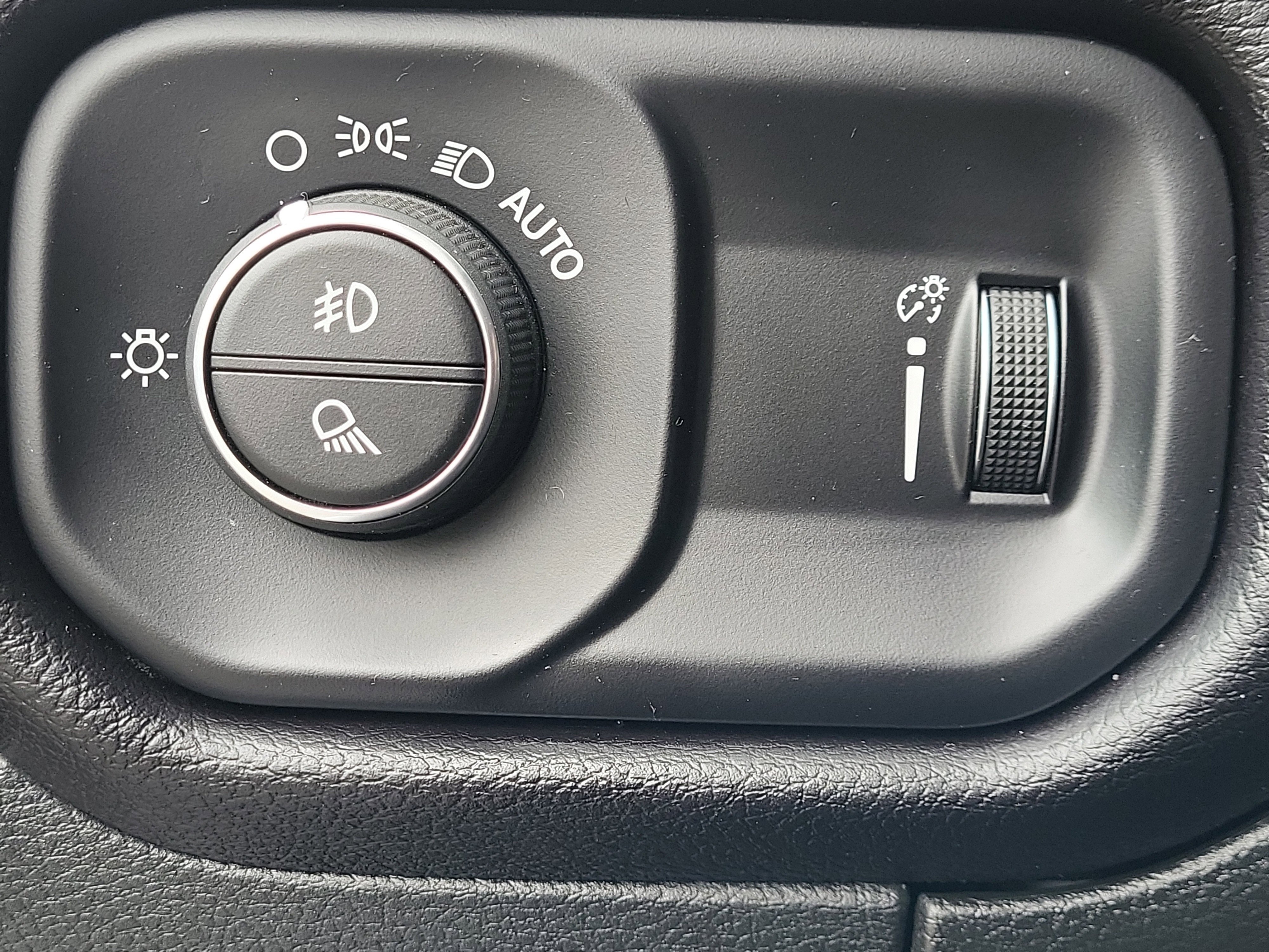 Used 2024 RAM 2500 Big Horn w/ Bed Utility Group image 32