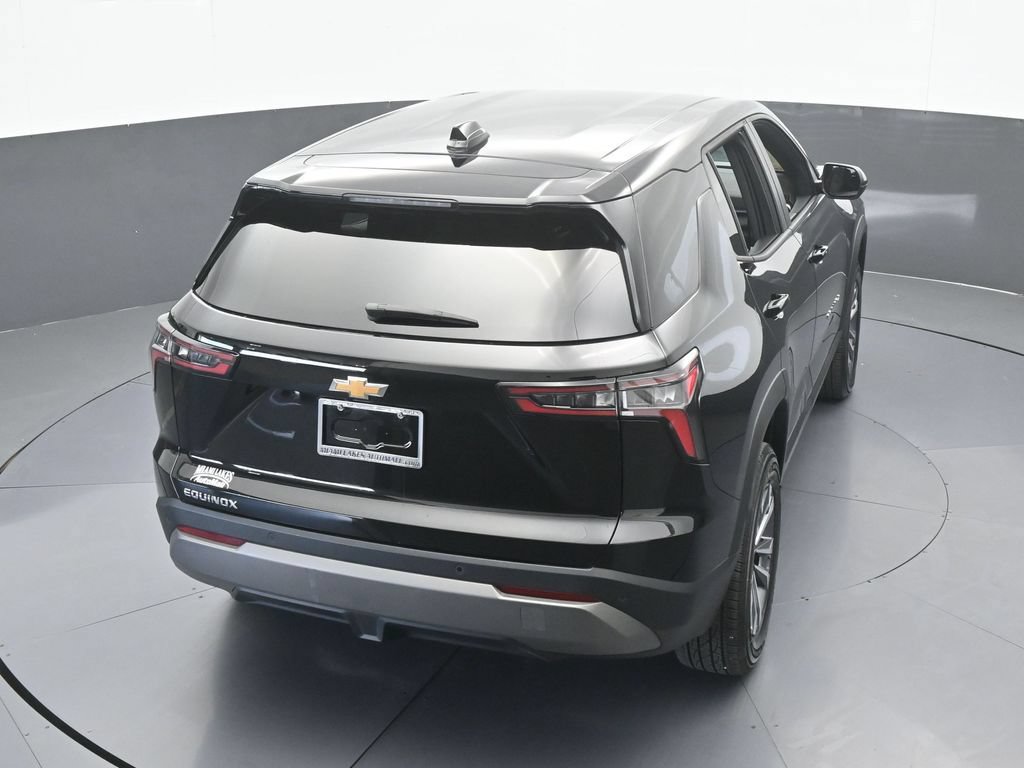 Used 2026 Chevrolet Equinox LT FWD image 45