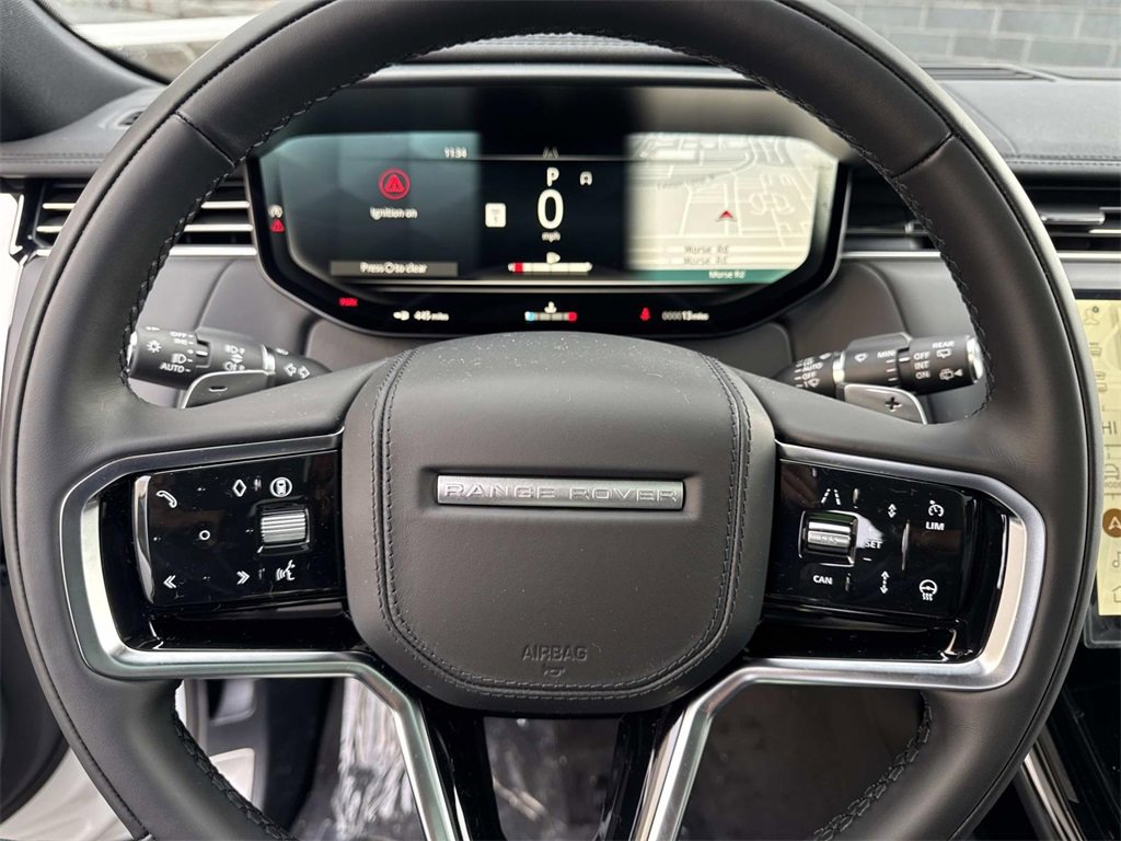 New 2025 Land Rover Range Rover Sport SE image 28