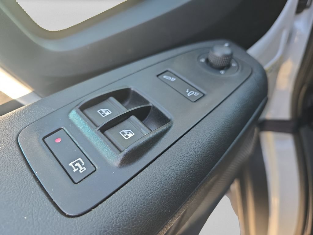 Used 2025 RAM ProMaster 2500 w/ Convenience Group FWD image 24