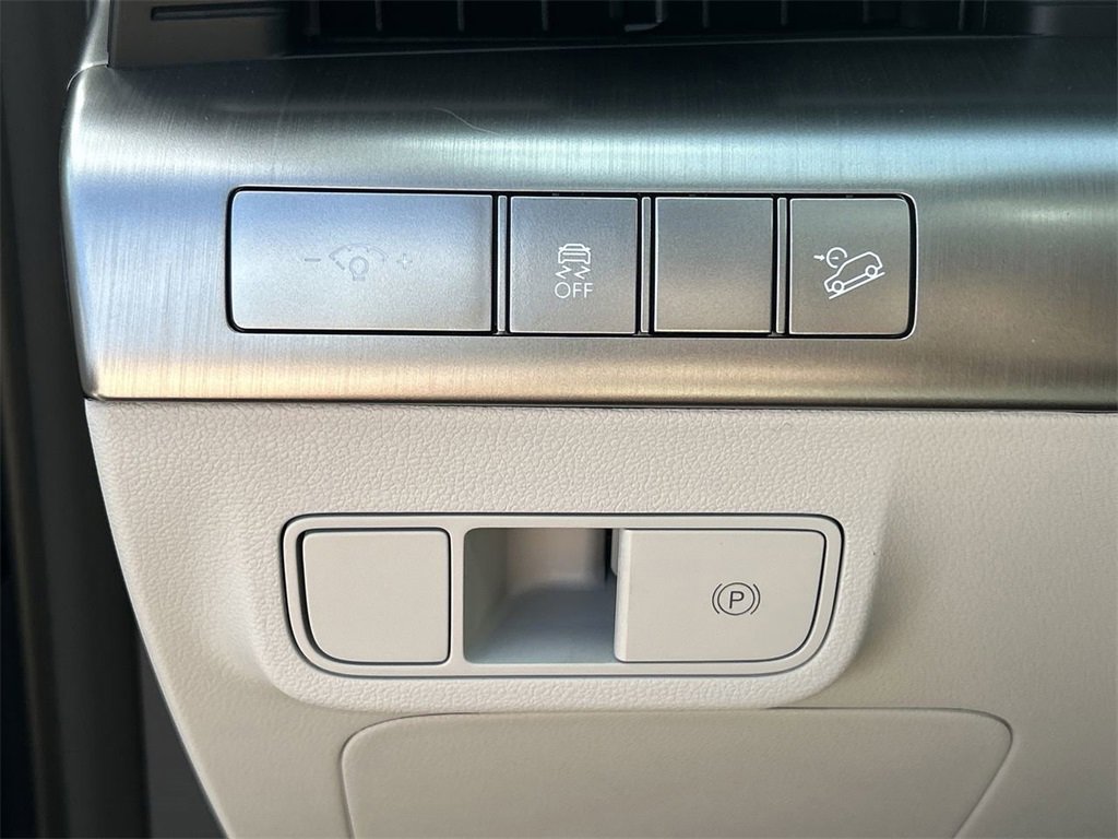 New 2026 Hyundai Kona SEL Premium image 26