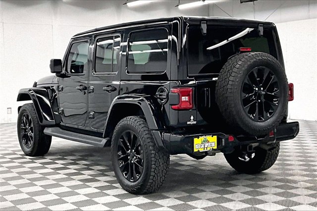 Used 2021 Jeep Wrangler Unlimited Sahara image 2