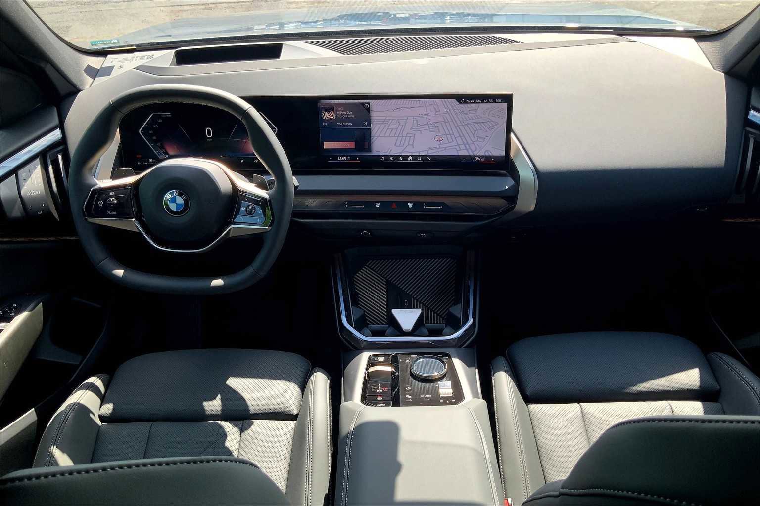 Used 2025 BMW X3 xDrive30i w/ Premium Package image 5