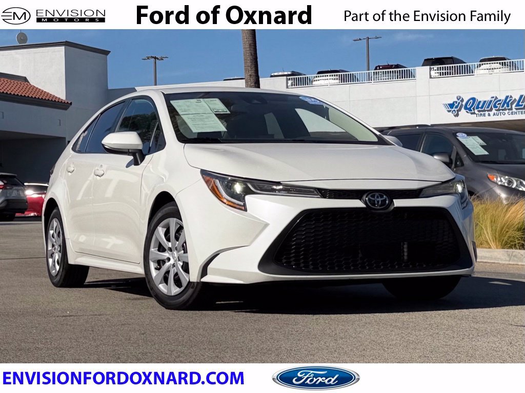 Used 2020 Toyota Corolla LE FWD image 1