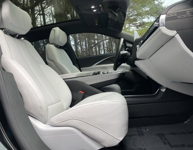 Used 2024 Cadillac Lyriq Luxury image 20