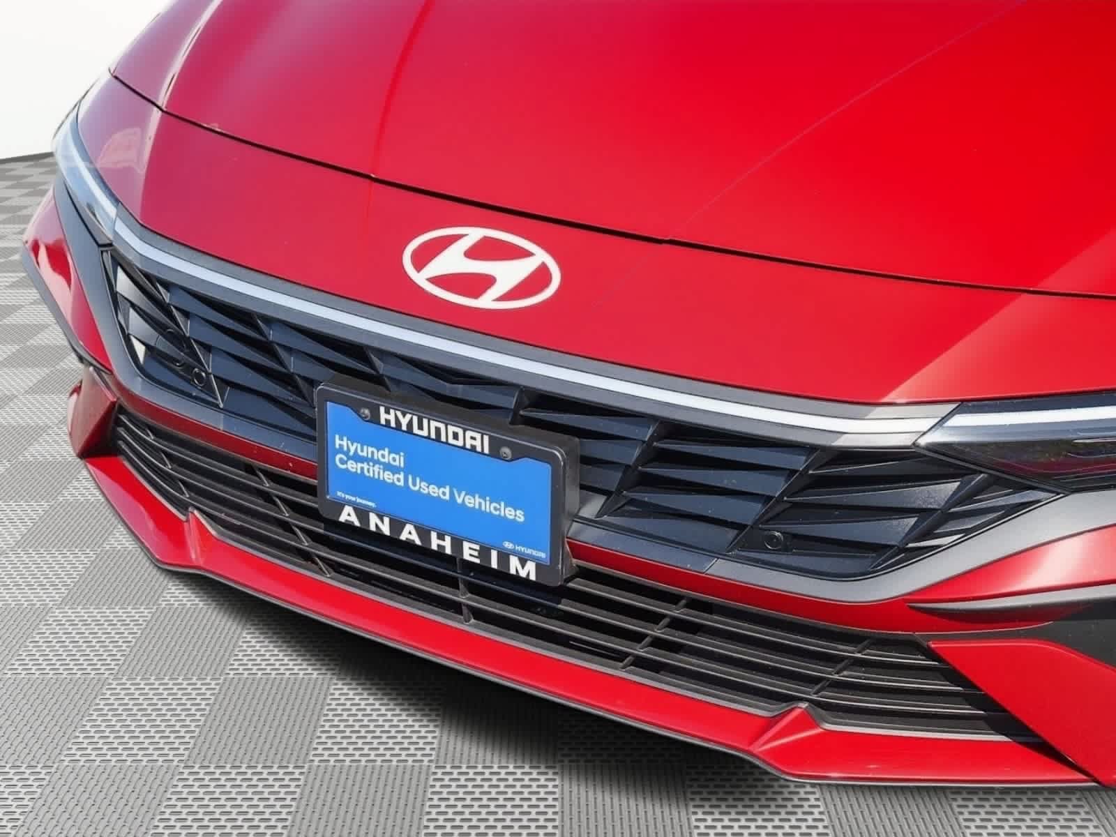 Used 2025 Hyundai Elantra SEL FWD image 6