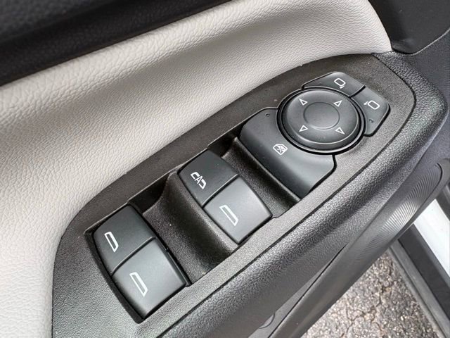 Certified 2023 Chevrolet Equinox LT w/ Driver Convenience Package image 17