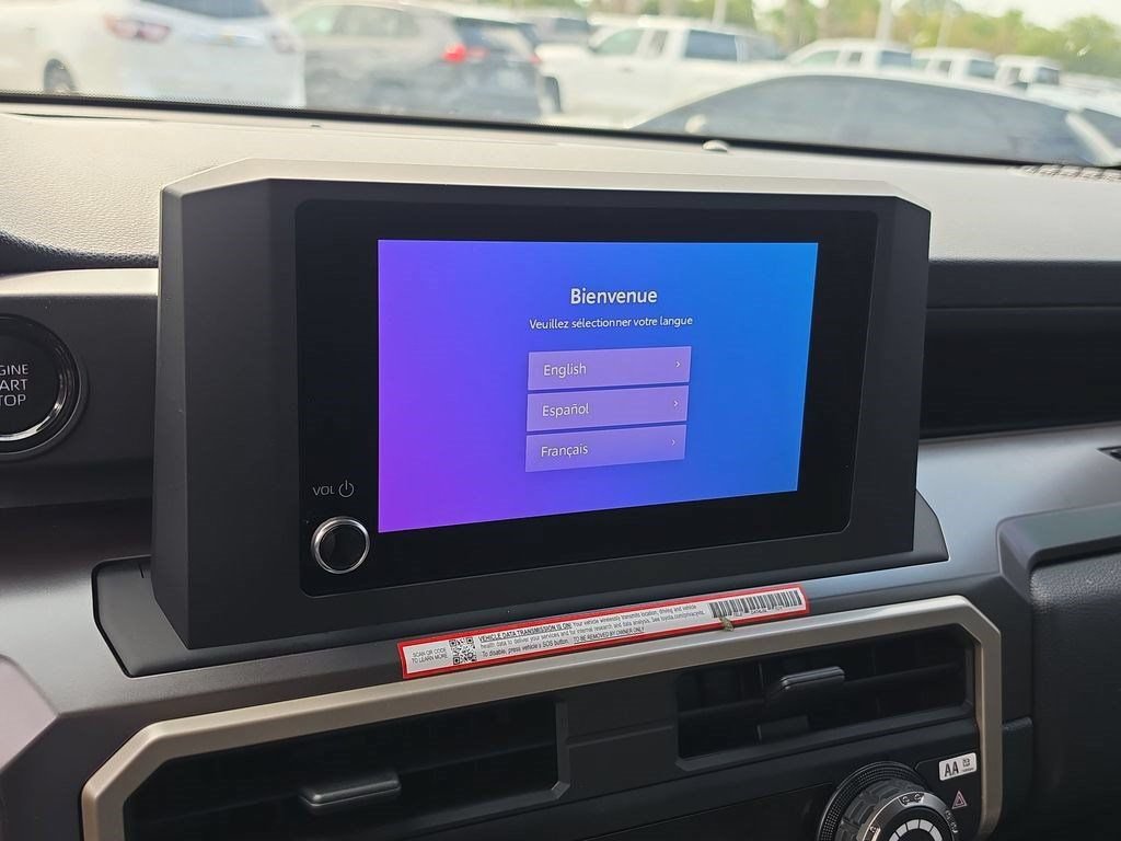 Certified 2025 Toyota Tacoma SR5 AWD/4WD image 17