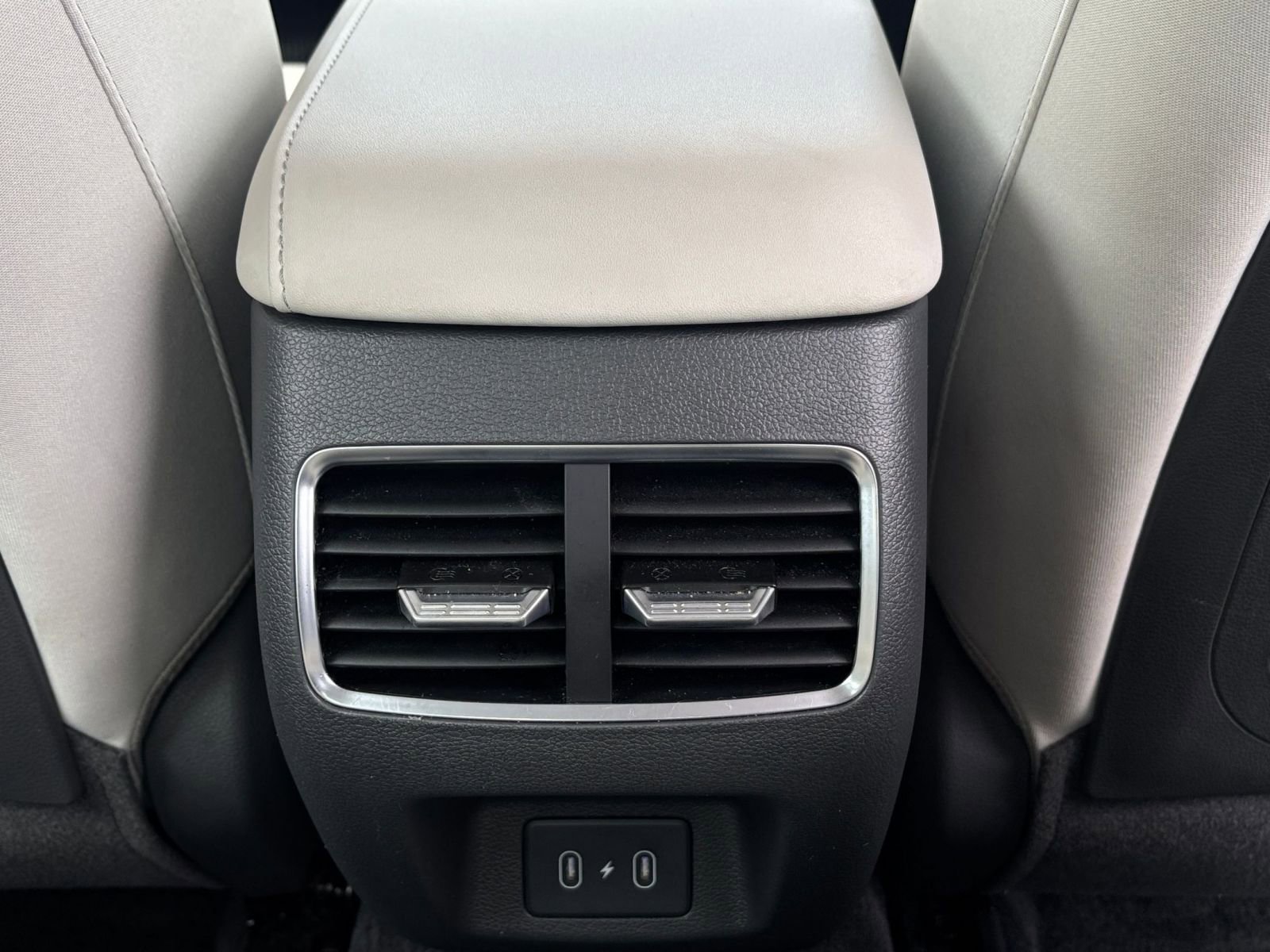 Used 2025 Hyundai Sonata SEL FWD image 27