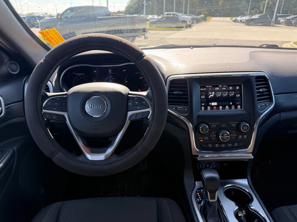 Used 2021 Jeep Grand Cherokee Laredo RWD image 8