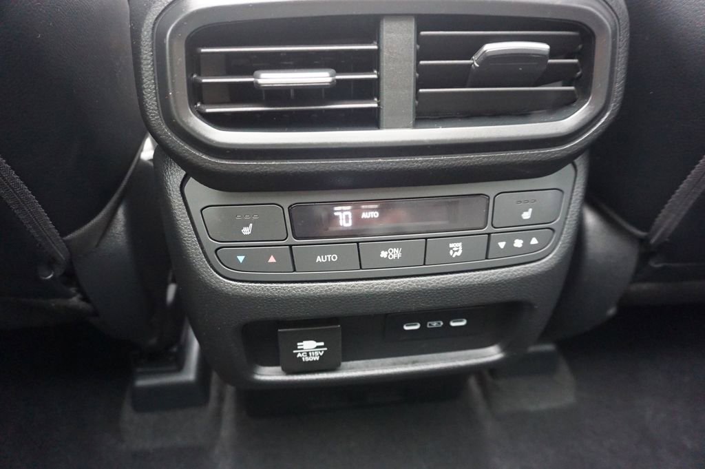 Used 2024 Honda Pilot Elite image 18