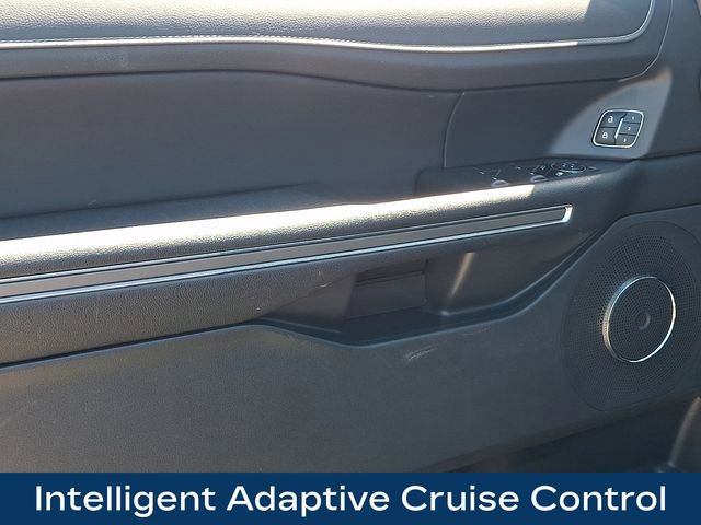 Used 2022 Ford Expedition Max XLT AWD/4WD image 22
