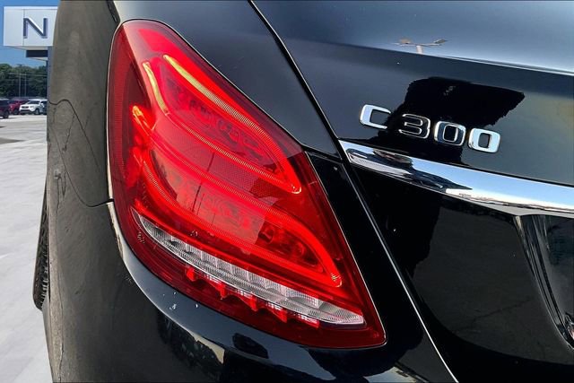 Used 2017 Mercedes-Benz C 300 4MATIC Sedan image 20