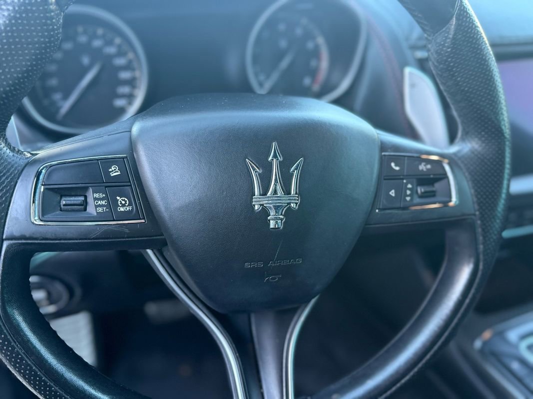 Used 2017 Maserati Levante S AWD/4WD image 22