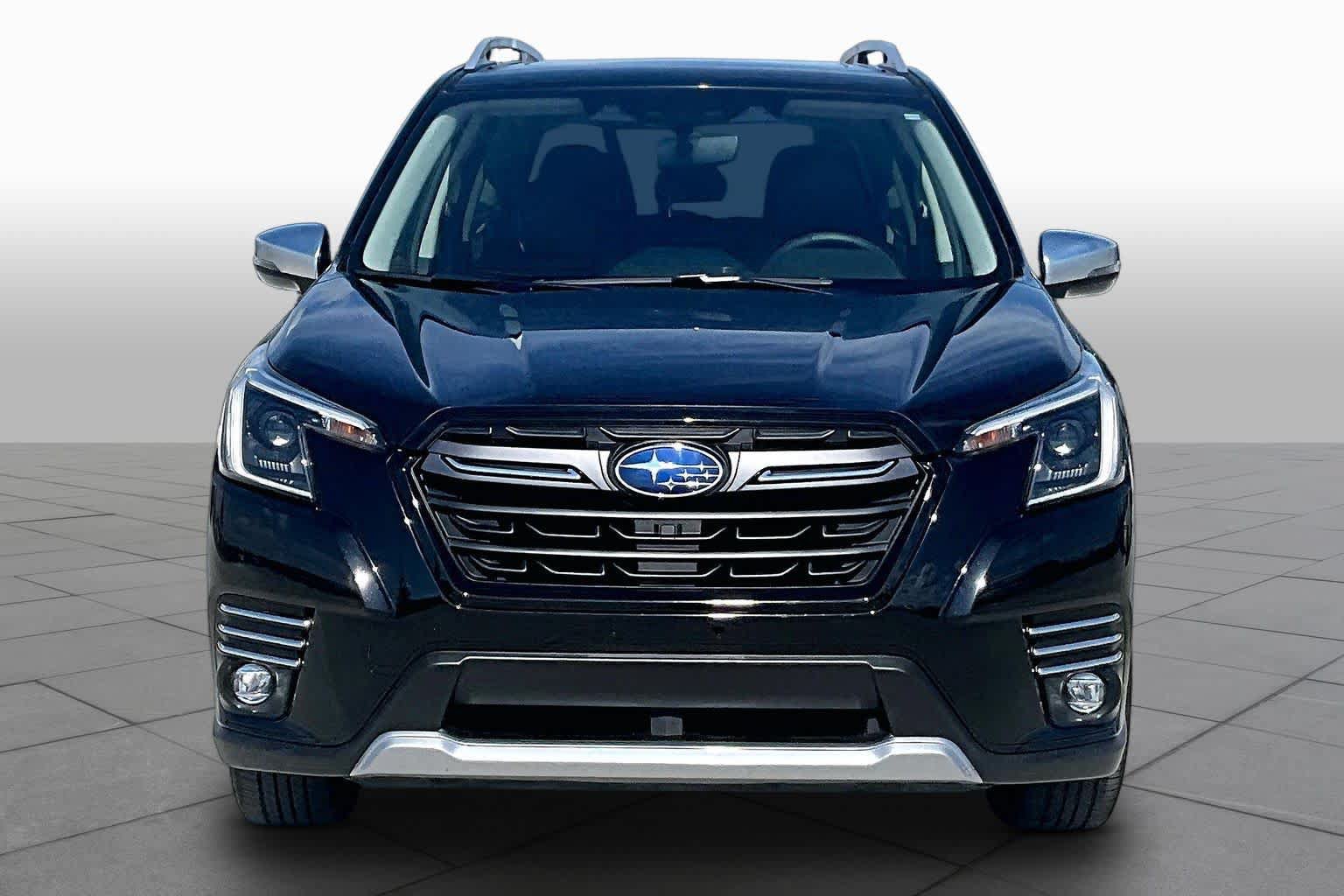Used 2023 Subaru Forester Touring AWD/4WD image 3