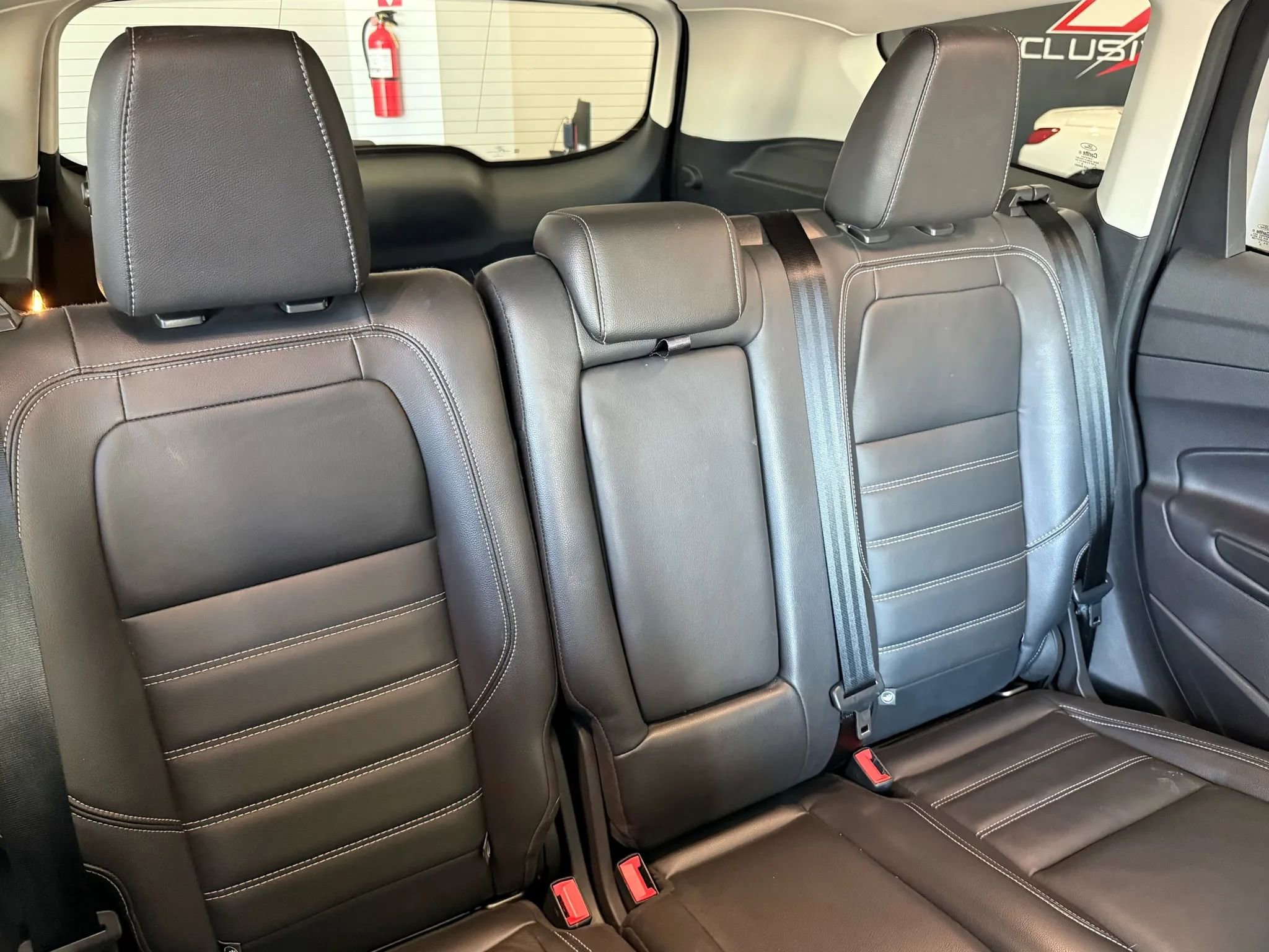 Used 2018 Ford Escape Titanium image 25