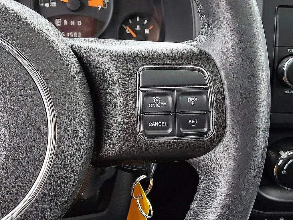 Used 2016 Jeep Patriot High Altitude AWD/4WD image 26