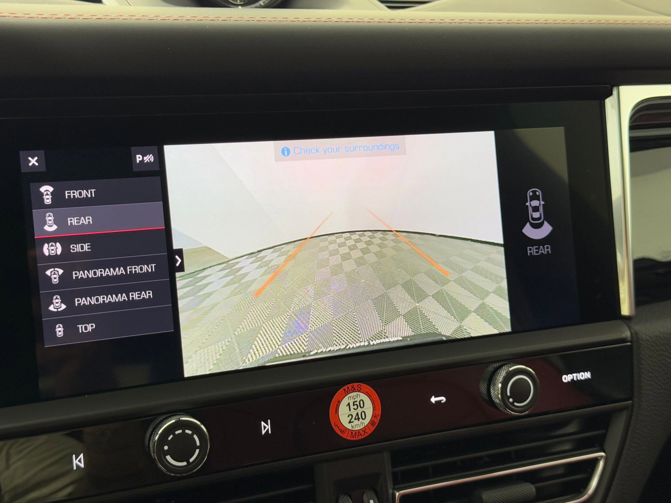 Certified 2026 Porsche Macan AWD/4WD image 30