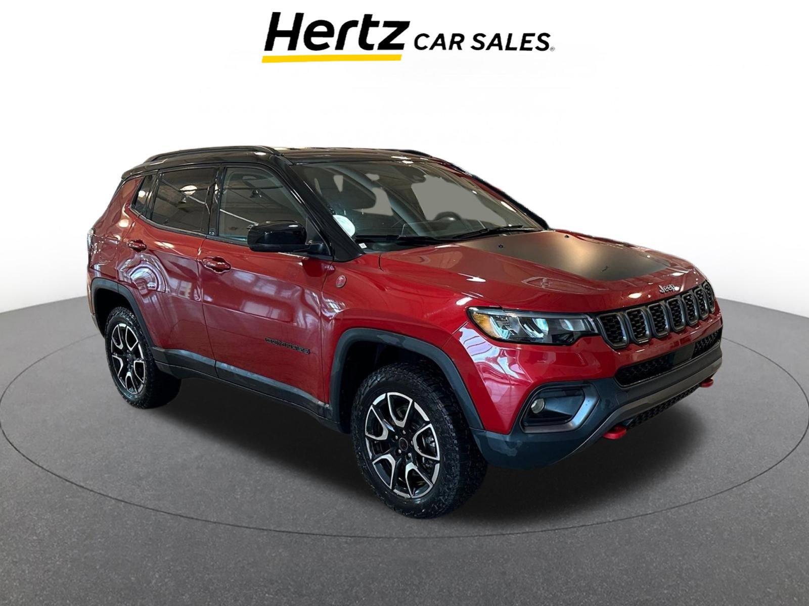 Used 2025 Jeep Compass Trailhawk AWD/4WD image 1