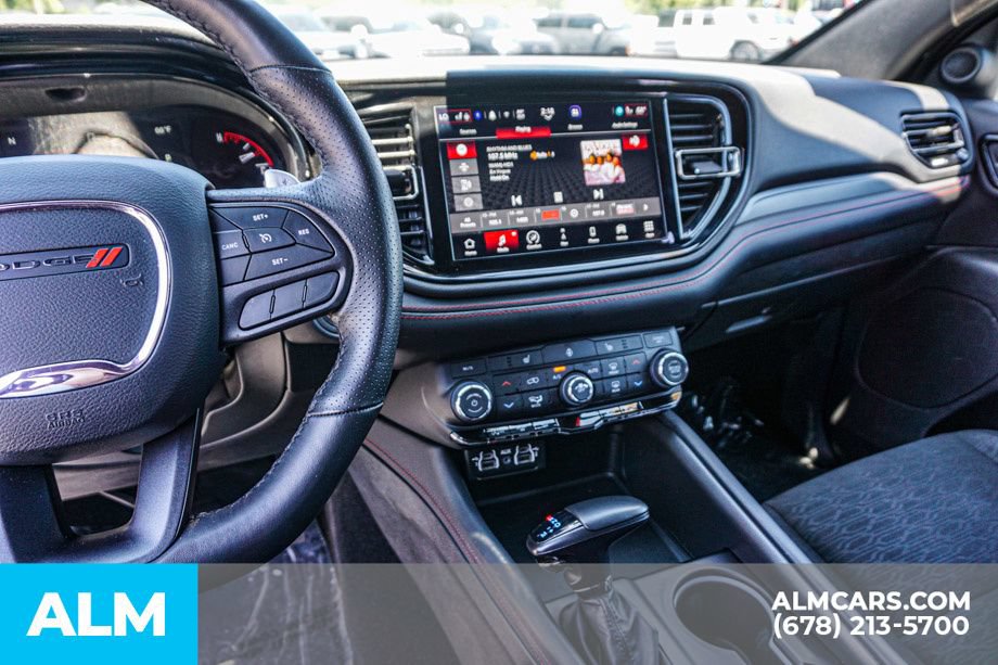 Used 2025 Dodge Durango GT RWD image 35
