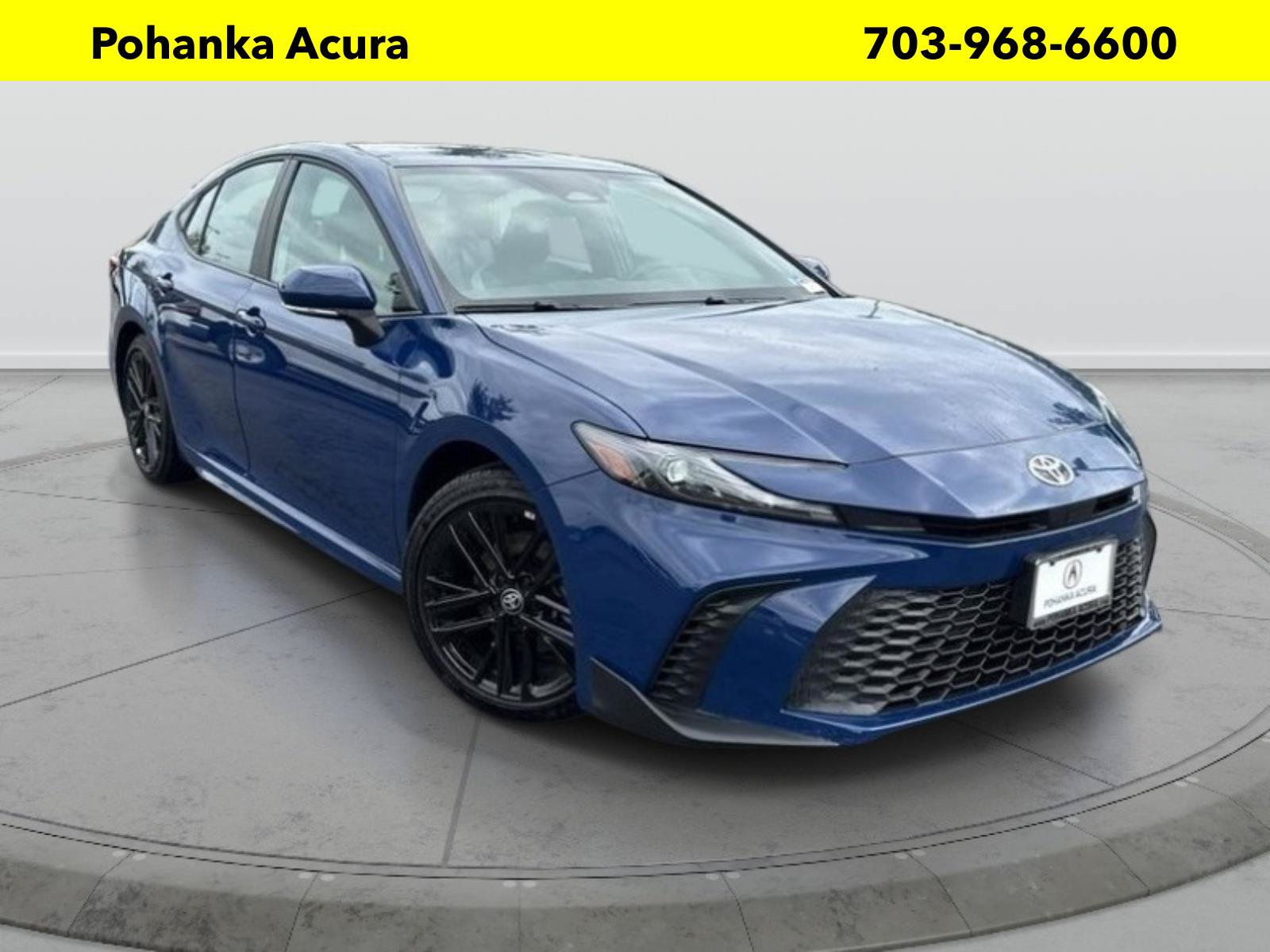 Used 2026 Toyota Camry SE FWD image 1