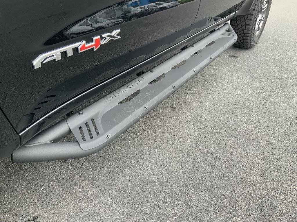 New 2025 GMC Sierra 1500 AT4X image 25