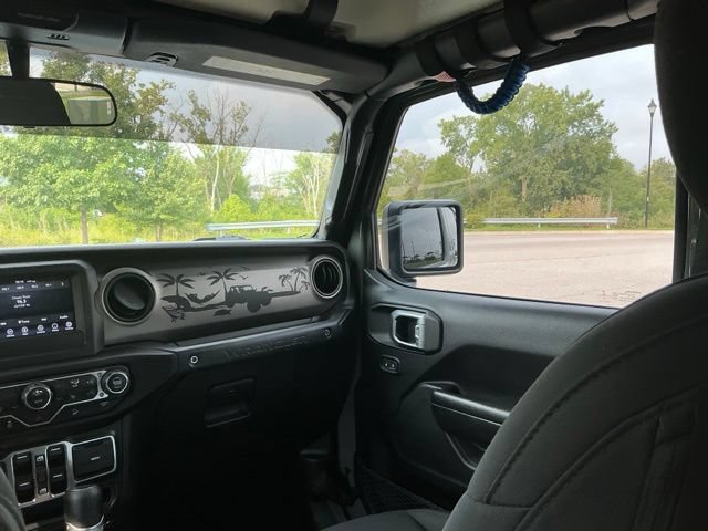 Used 2020 Jeep Wrangler Unlimited Sport AWD/4WD image 27