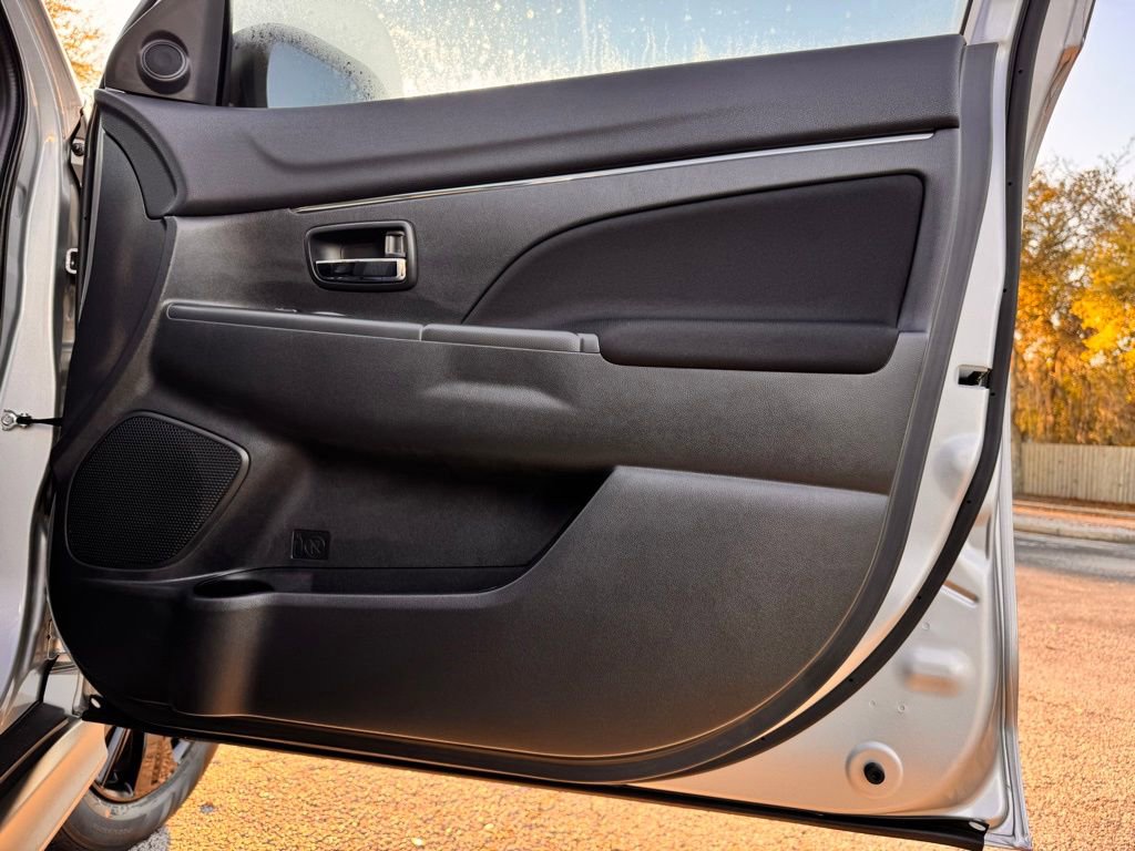 Used 2025 Mitsubishi Outlander Sport LE image 29